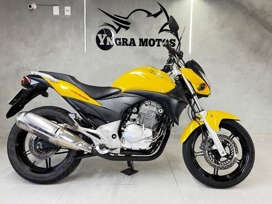 HONDA CB 300R HONDA CB 300R